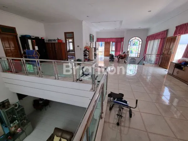 image RUMAH 2 LT. DI THI JELAMBAR - JAKARTA BARAT (6)