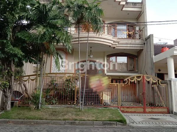 RUMAH SIAP HUNI 1KM DARI PAKUWON CITY MALL SURABAYA