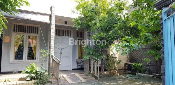 image RUMAH LUAS 2 LANTAI HOOK DI SARONOJIWO (3)