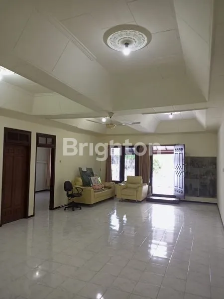 image RUMAH BESAR HALAM SUPER LUAR KUTISARI SURABAYA  (7)