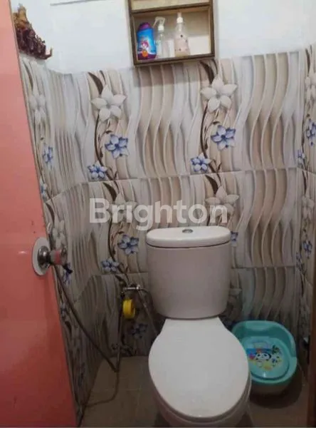 image RUMAH SIAP HUNI DILENGKAPI FURNITURE JALAN PADAT KARYA, KOMPLEK GRIYA PESONA 3 (8)