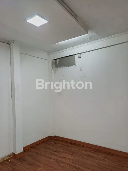 image DISEWA RUMAH LUAS 2 LT DI CAWANG BARU JATINEGARA - JAKARTA TIMUR (2)