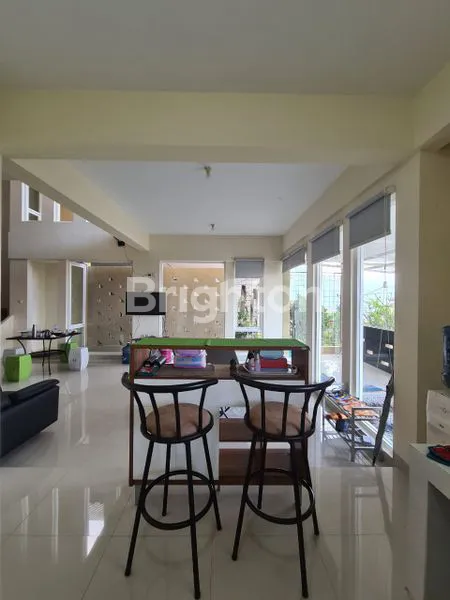 image VILLA 3 LANTAI MINIMALIS BAGUS DI BATU JAWA TIMUR DEKAT HOTEL GOLDEN TULIP  (2)