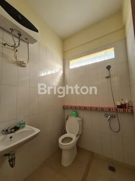 image VILLA 3 LANTAI MINIMALIS BAGUS DI BATU JAWA TIMUR DEKAT HOTEL GOLDEN TULIP  (6)