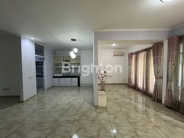 image RUMAH DIJUAL THE GREEN BSD (4)