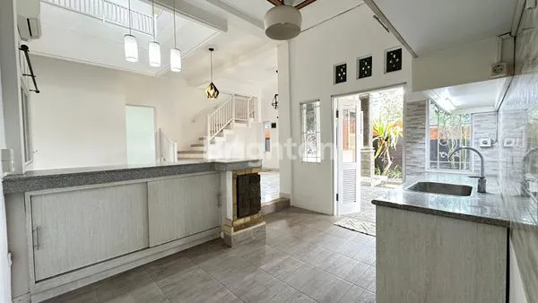 image VILLA MODERN DI PADONAN CANGGU (2)