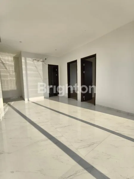 image RUMAH EKSLUSIF BREZZA PANTAI MUTIARA BY INTILAND PANTAI MUTIARA JAKARTA UTARA (2)