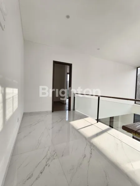 image RUMAH EKSLUSIF BREZZA PANTAI MUTIARA BY INTILAND PANTAI MUTIARA JAKARTA UTARA (7)