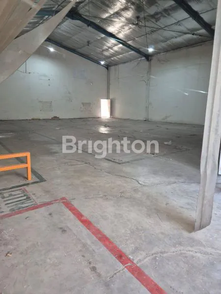 image GUDANG STRATEGIS DI BANDARA MAS, SIAP PAKAI (4)