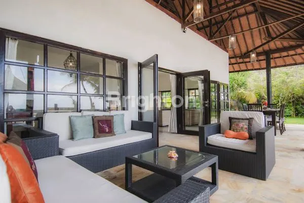 image BEACHFRONT VILLA FOR SALE - SINGARAJA BALI (5)