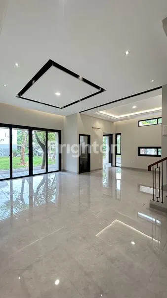 image RUMAH BARU BANGUNAN MANDIRI MODERN CLASSIC BSD CITY (3)