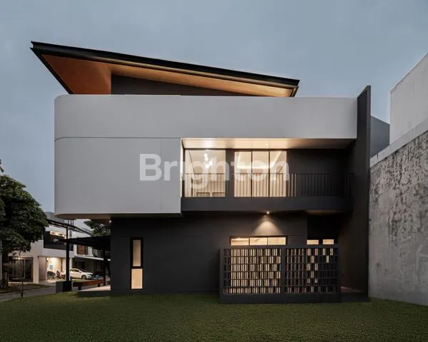 image RUMAH CANTIK UNIK BANGUNAN MANDIRI  BSD CITY  (3)