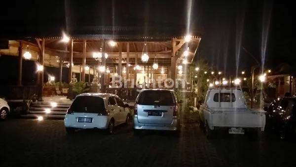 image DI JUAL RESTO KHAS DESA DI GODEAN YOGYAKARTA!!! LOKASI NYAMAN SERTA STRATEGIS!! PEMANDANGAN SUPER ADEM DAN ASRI DI TENGAH PERSAWAHAN (5)