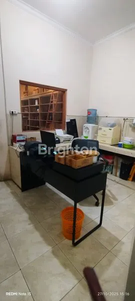 image RUMAH SATU LANTAI LAHAN PARKIR LUAS DAN GUDANG LOKASI JELAMBAR JAKARTA BARAT (7)
