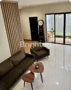 image RUMAH MEWAH DISCOVERY BINTARO, LT 105M² 3+1 KT (2)