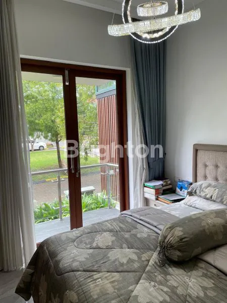 image RUMAH MEWAH 4+1 KT DI KEBAYORAN RESIDENCE BINTARO (5)