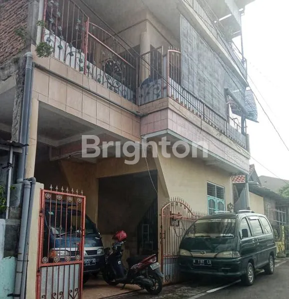 image RUMAH 3 LANTAI KT 10  KM 5 DI SEMARANG BARAT (1)
