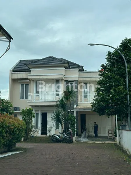 image RUMAH HUNIAN PREMIUM BERNUANSA RESORT DENGAN SUASANA TENANG DAN NYAMAN DI BOGOR  (1)
