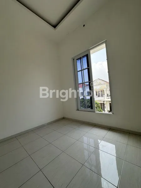 image RUMAH 2LT GRESS SELANGKAH TOL SIDOARJO (7)