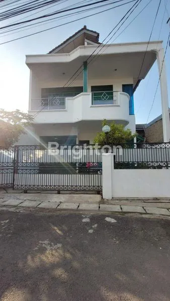 image RUMAH 2 LANTAI SIAP HUNI DAN MURAH MERUYA SELATAN (8)