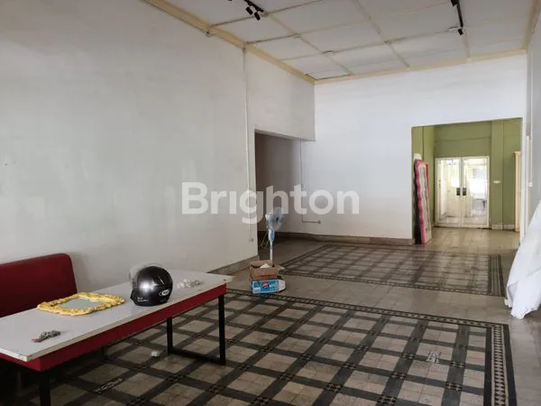 image RUMAH VINTAGE STRATEGIS UNTUK CAFE DI SURABAYA (8)