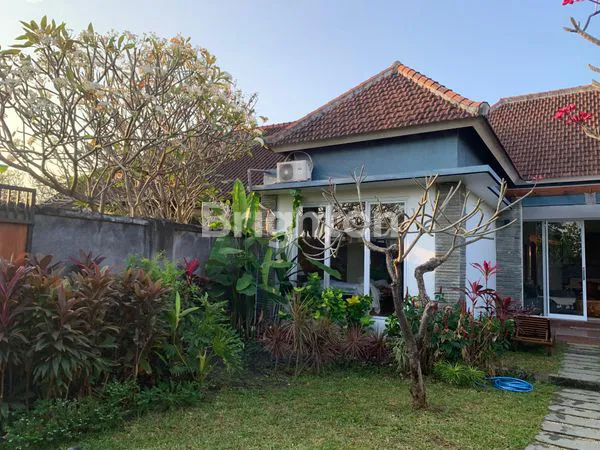 image RUMAH FOR RENT IN BATUR SARI – STRATEGIC AREA & COMFORTABLE LIVING\\N (4)