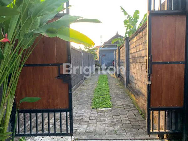 image RUMAH FOR RENT IN BATUR SARI – STRATEGIC AREA & COMFORTABLE LIVING\\N (1)