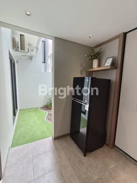 image RUMAH CANTIK 2 LANTAI FULL FURNISH DEKAT TOL SAWOJAJAR KOTA MALANG (3)