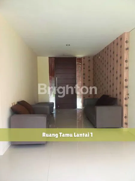 image DISEWAKAN RUMAH TERAWAT SIAP HUNI 2 LANTAI DI CITRA GRAND MUTIARA (3)