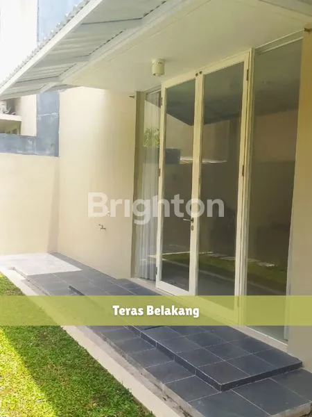 image DISEWAKAN RUMAH TERAWAT SIAP HUNI 2 LANTAI DI CITRA GRAND MUTIARA (7)