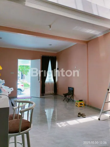 image RUMAH 2 LANTAI GRAND CITY (3)