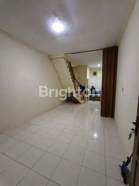 image RUMAH PADEMANGAN 2 LANTAI 3KT 2KM JAKARTA UTARA (2)