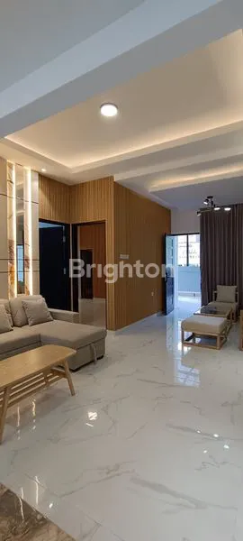 image RUMAH 2 LANTAI MANYAR, SHM, HARGA MENARIK (4)