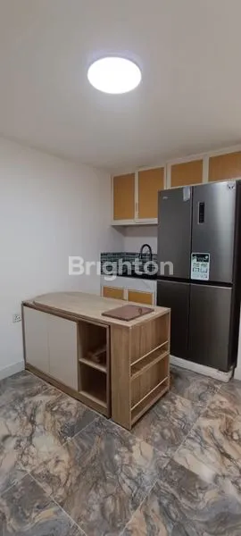 image RUMAH 2 LANTAI MANYAR, SHM, HARGA MENARIK (5)