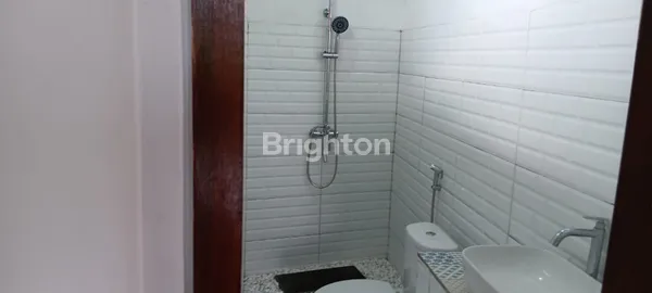 image DISEWAKAN RUMAH VIEW SAWAH INDAH 2 KAMAR FULL FURNISHED DI JALAN PANTAI NYANYI - HARGA NEGO! (5)