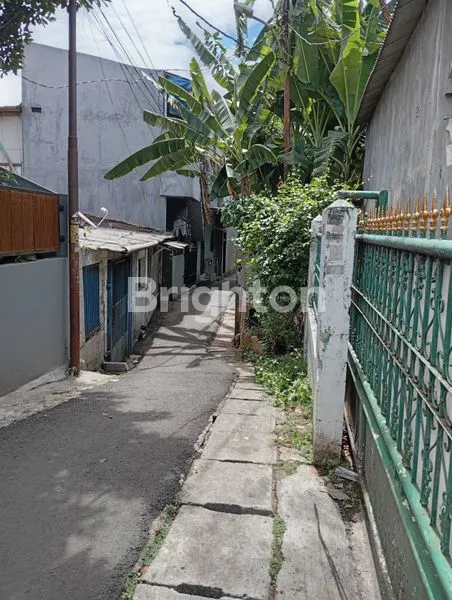 DIJUAL RUMAH LOKASI BINTARO