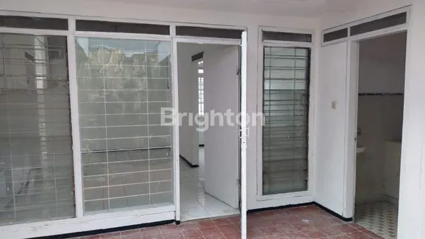 image RUMAH 1 LANTAI DI WISMA PERMAI  BARAT  (2)