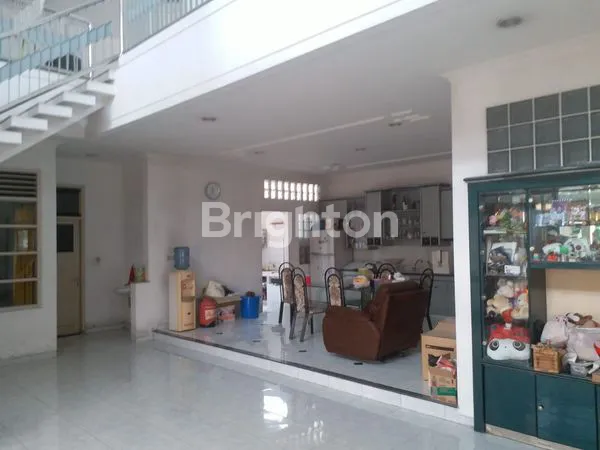 image RUMAH 2 LANTAI SIAP HUNI TENGAH KOTA SEMARANG (4)