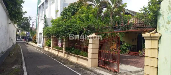 image RUMAH SIAP HUNI D TENGAH KOTA SOLO DEKAT MANGKUNEGARAN (3)