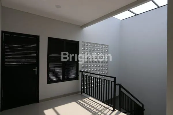 image RUKO PADEMANGAN 3.5LT SHM LT 107M² COCOK UNTUK KONVEKSI JAKARTA UTARA (4)