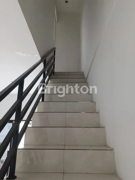 image GUDANG SIAP PAKAI DI JURUMUDI BARU TANGERANG (4)