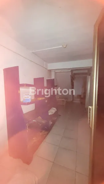 image DIJUAL RUKO 2½ LANTAI – TAMAN COSMOS, KEDOYA RAYA DEKAT GREENVILLE JAKARTA VARAT (5)