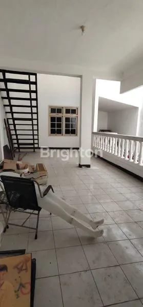 image RUMAH SIAP HUNI DHARMAHUSADA INDAH, SURABAYA TIMUR. COCOK UNTU HUNIAN MAUPUN KANTOR. DEKAT RAYA DHARMAHUSADA - KERTAJAYA INDAH - MANYAR KERTOARJO - GALAXY MALL - KAMPUS UNAIR - MERR DHARMAHUSADA, DLL. (5)