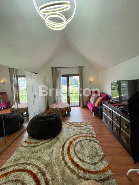 image RUMAH HOOK MEWAH LUAS LUX BINTARO (6)