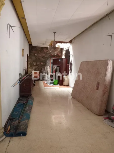 image JUAL CEPAT MURAH RUMAH STRATEGIS HANYA 2 MENIT DARI TRANS ICON SURABAYA COCOK UNTUK HUNIAN PRIBADI, KOS-KOSAN, INVESTASI ATAU USAHA LAINNYA (3)