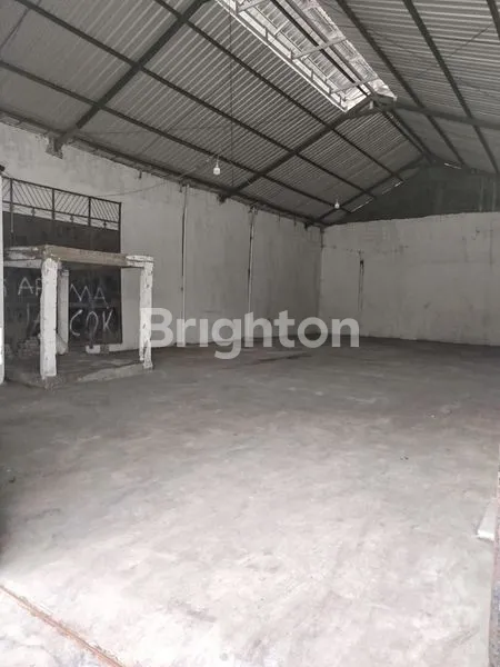 image GUDANG AREA LEBAK DEKAT RAYA KENJERAN DAN KEDUNG COWEK (2)