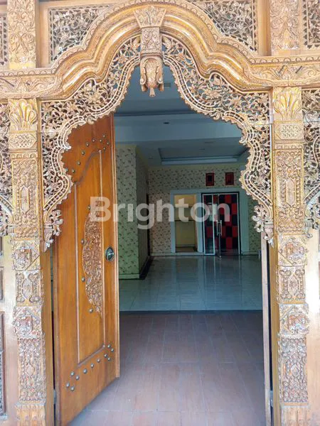 image RUKO 2 LANTAI STRATEGIS DI RENON DEKAT LAPANGAN (2)