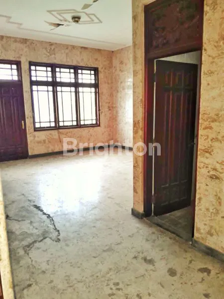 image RUMAH HOOK MEWAH LT 600 M2 DI PERMATA GATSU, DENPASAR, BALI | LOKASI STRATEGIS DEKAT PUSAT KOTA DAN TEMPAT WISATA (3)