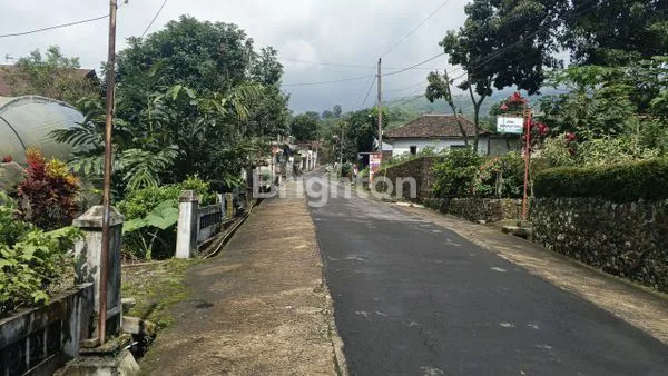 image TANAH 1.055 M2 DI KEMUNING KARANGANYAR (3)