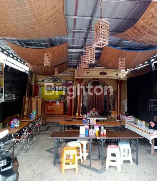 image RUMAH MEWAH 2 LANTAI DEPAN POLDA RIAU | LOKASI STRATEGIS DI JANTUNG KOTA PEKANBARU (2)